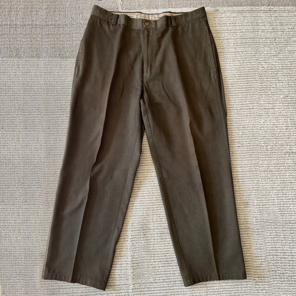 Tommy Bahama Men's Relaxed Flat Front Chino Pants 36